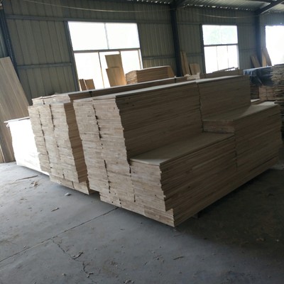 東明阿亮木業趙經理