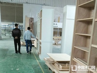 中國門業(yè)專刊 韓漢泉探訪天津思佳木業(yè)，共話木業(yè)發(fā)展新機遇